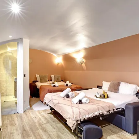 Apartment Bluestay 226 - Paris